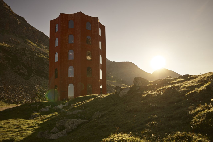 Roter Turm auf der Julierpass