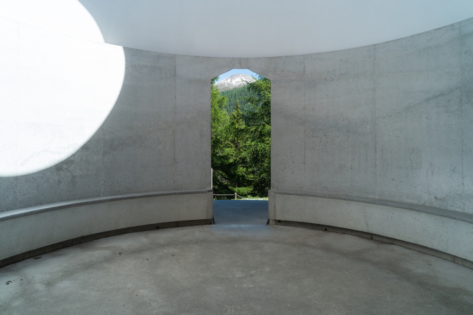 Ausgang (Foto: © Gaudenz Danuser) Ausgang